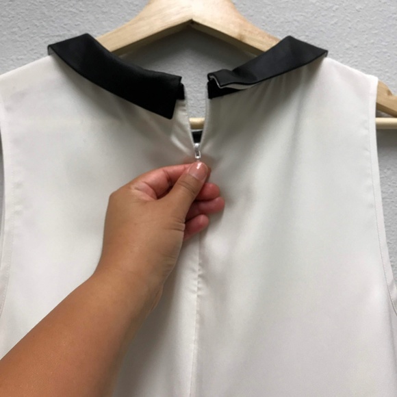 SOLD - Ann Taylor Blouse - Picture 6 of 6